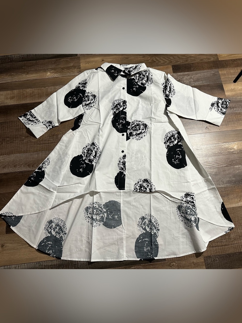 Truth + Style White Shirt Dress with Black Floral Print Hi Lo Size M